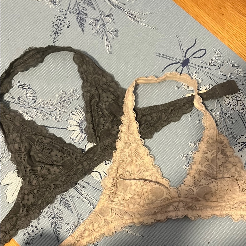 park of 2 halter Bralette Set in Gray and Cream